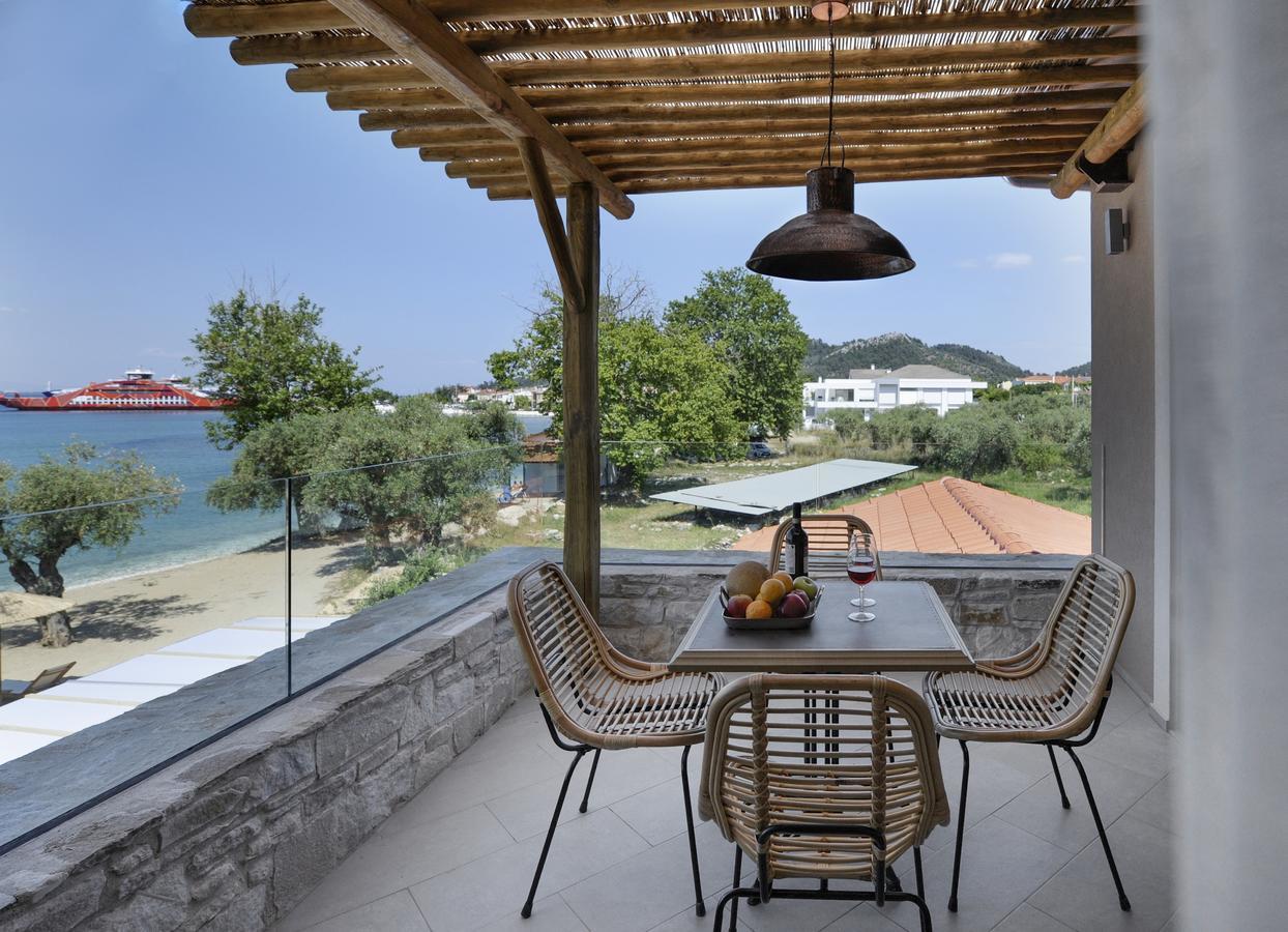 By The Sea Luxury Suites Limenas  Zewnętrze zdjęcie